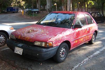 [Click for larger image, but I don't know what kind of car this is! (UC Campus)]